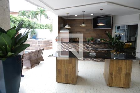 Casa de condomínio para alugar com 590m², 5 quartos e 8 vagasÁrea externa