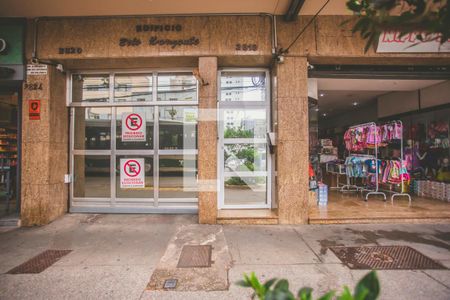 Apartamento à venda com 100m², 2 quartos e 1 vagaFachada