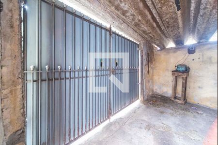 Casa à venda com 250m², 6 quartos e 2 vagasGaragem casa 1