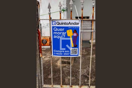 Casa à venda com 250m², 6 quartos e 2 vagasPlaca Banner Instalada na Fachada