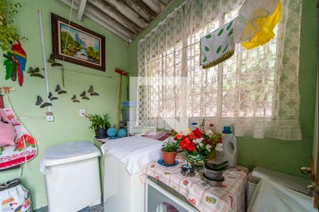 Casa à venda com 250m², 6 quartos e 2 vagasÁrea de Serviço casa 2