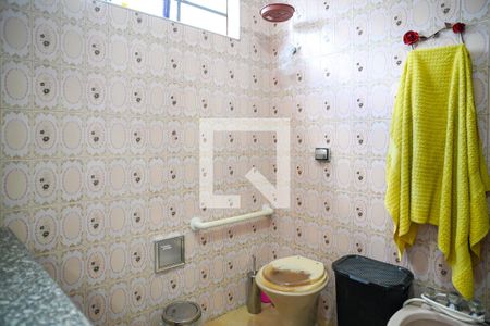 Casa à venda com 760m², 3 quartos e 2 vagasBanheiro