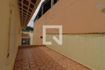 Casa à venda com 232m², 3 quartos e 8 vagasSacada da suíte
