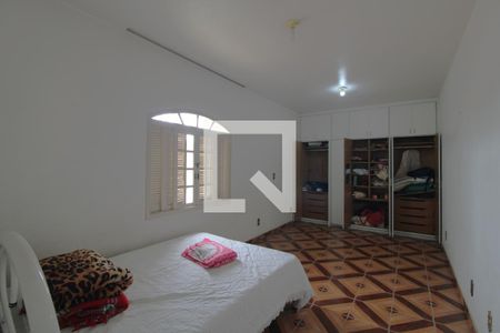 Casa à venda com 232m², 3 quartos e 8 vagasQuarto 1