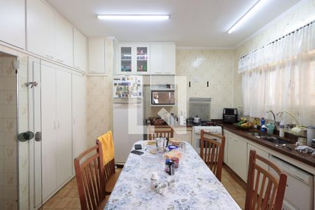 Casa à venda com 350m², 8 quartos e 3 vagasCozinha