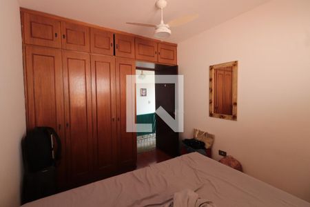 Casa à venda com 350m², 8 quartos e 3 vagasQuarto 2