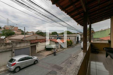 Casa à venda com 90m², 3 quartos e 1 vagaVaranda