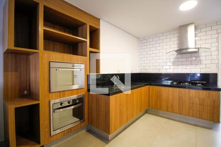 Apartamento à venda com 167m², 4 quartos e 2 vagas Apartamento à venda com 167m², 4 quartos e 2 vagasÁrea Comum - Salão de Festas