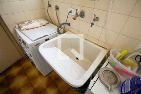 Apartamento à venda com 167m², 4 quartos e 2 vagas Apartamento à venda com 167m², 4 quartos e 2 vagasÁrea de Serviço