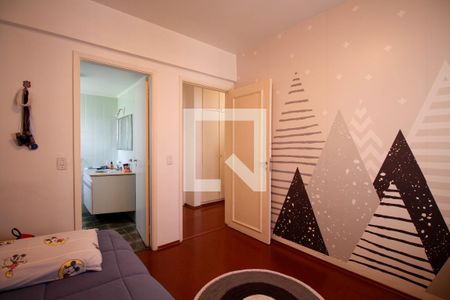 Apartamento à venda com 167m², 4 quartos e 2 vagas Apartamento à venda com 167m², 4 quartos e 2 vagasSuíte 2