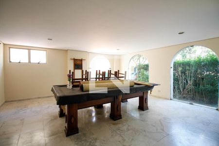 Apartamento à venda com 167m², 4 quartos e 2 vagas Apartamento à venda com 167m², 4 quartos e 2 vagasÁrea Comum - Sala de Jogos (Adulto)