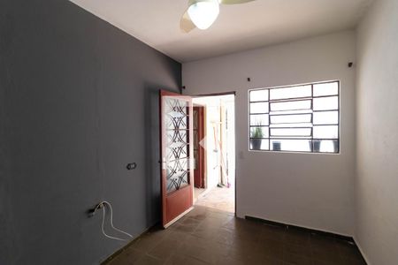 Casa à venda com 220m², 4 quartos e 3 vagas Casa à venda com 220m², 4 quartos e 3 vagasSala da Casa 02