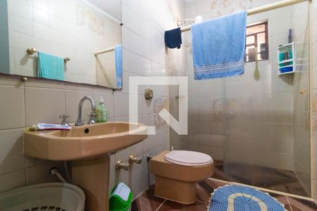 Casa à venda com 220m², 4 quartos e 3 vagas Casa à venda com 220m², 4 quartos e 3 vagasBanheiro da Suíte