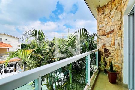 Casa de condomínio à venda com 254m², 3 quartos e 4 vagas Casa de condomínio à venda com 254m², 3 quartos e 4 vagasVaranda das Suíte 2 e 3