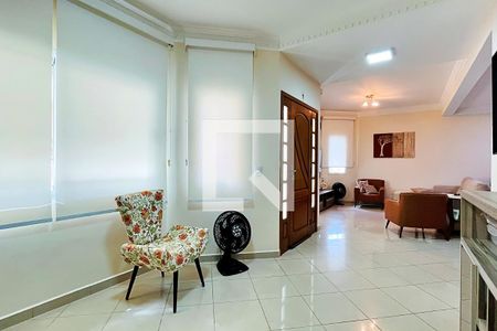 Casa de condomínio à venda com 254m², 3 quartos e 4 vagas Casa de condomínio à venda com 254m², 3 quartos e 4 vagasSala