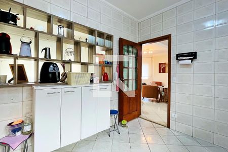 Casa de condomínio à venda com 254m², 3 quartos e 4 vagas Casa de condomínio à venda com 254m², 3 quartos e 4 vagasCozinha