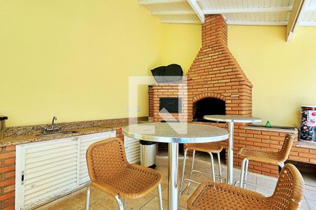 Casa de condomínio à venda com 254m², 3 quartos e 4 vagas Casa de condomínio à venda com 254m², 3 quartos e 4 vagasChurrasqueira