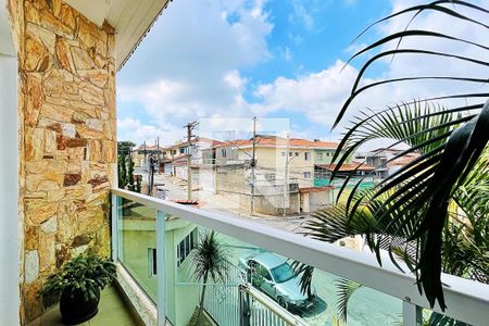 Casa de condomínio à venda com 254m², 3 quartos e 4 vagas Casa de condomínio à venda com 254m², 3 quartos e 4 vagasVaranda das Suíte 2 e 3