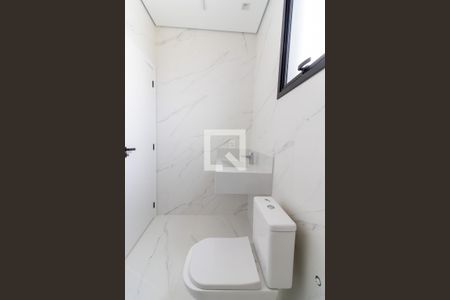 Casa de condomínio à venda com 462m², 3 quartos e 4 vagas Casa de condomínio à venda com 462m², 3 quartos e 4 vagasBanheiro