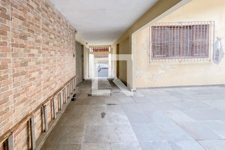 Casa à venda com 273m², 5 quartos e 3 vagas Casa à venda com 273m², 5 quartos e 3 vagasQuintal