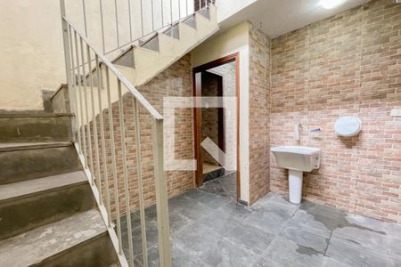 Casa à venda com 273m², 5 quartos e 3 vagas Casa à venda com 273m², 5 quartos e 3 vagasÁrea de Serviço