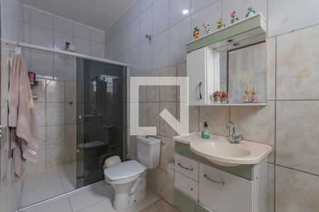 Casa à venda com 190m², 3 quartos e 2 vagas Casa à venda com 190m², 3 quartos e 2 vagasBanheiro Semi Suítes