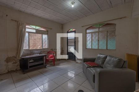 Casa à venda com 190m², 3 quartos e 2 vagas Casa à venda com 190m², 3 quartos e 2 vagasCasa 2 - Sala