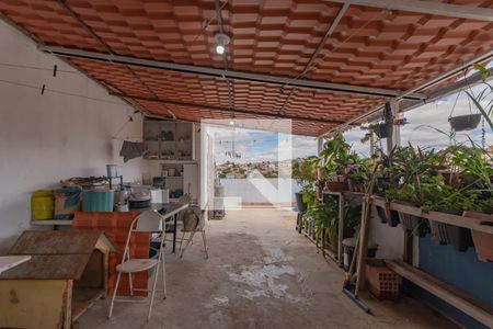 Casa à venda com 190m², 3 quartos e 2 vagas Casa à venda com 190m², 3 quartos e 2 vagasÁrea de Serviço - Terraço