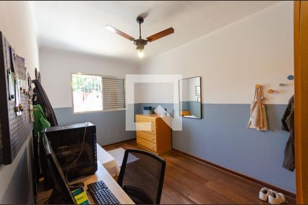 Casa à venda com 181m², 4 quartos e 2 vagas Casa à venda com 181m², 4 quartos e 2 vagasQuarto 2