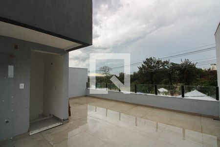Casa à venda com 196m², 3 quartos e 1 vaga Casa à venda com 196m², 3 quartos e 1 vagaTerraço