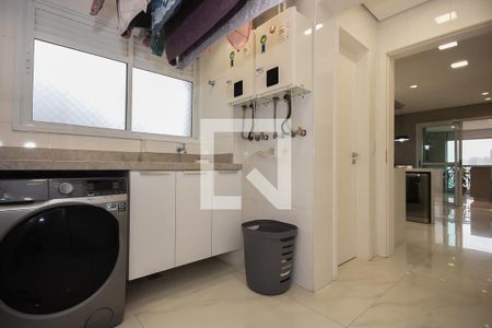 Apartamento à venda com 220m², 4 quartos e 4 vagas Apartamento à venda com 220m², 4 quartos e 4 vagasÁrea de Serviço