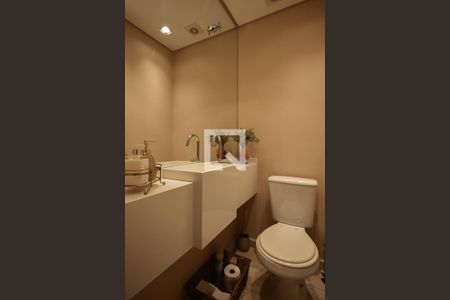 Apartamento à venda com 220m², 4 quartos e 4 vagas Apartamento à venda com 220m², 4 quartos e 4 vagasLavabo