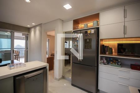 Apartamento à venda com 220m², 4 quartos e 4 vagas Apartamento à venda com 220m², 4 quartos e 4 vagasCozinha