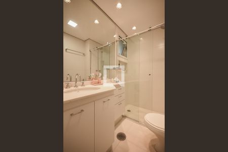 Apartamento à venda com 220m², 4 quartos e 4 vagas Apartamento à venda com 220m², 4 quartos e 4 vagasBanheiro Suíte 3