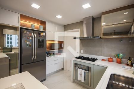 Apartamento à venda com 220m², 4 quartos e 4 vagas Apartamento à venda com 220m², 4 quartos e 4 vagasCozinha