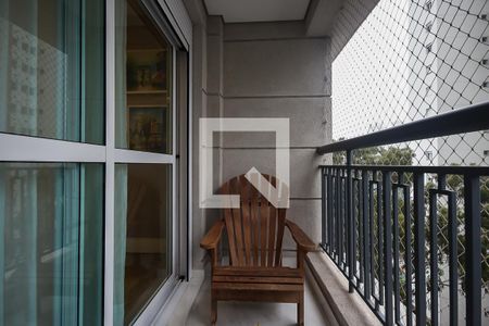 Apartamento à venda com 220m², 4 quartos e 4 vagas Apartamento à venda com 220m², 4 quartos e 4 vagasVaranda da Suíte 1