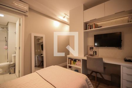 Apartamento à venda com 220m², 4 quartos e 4 vagas Apartamento à venda com 220m², 4 quartos e 4 vagasSuíte 3