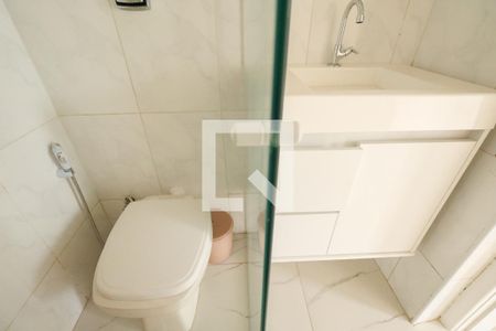 Apartamento para alugar com 140m², 4 quartos e 1 vaga Apartamento para alugar com 140m², 4 quartos e 1 vagaBanheiro Social