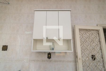 Casa à venda com 252m², 4 quartos e 5 vagas Casa à venda com 252m², 4 quartos e 5 vagasÁrea de Serviço (1º andar)