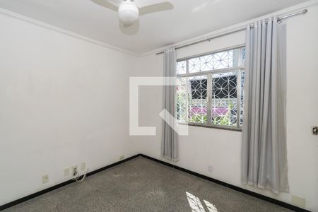 Casa à venda com 252m², 4 quartos e 5 vagas Casa à venda com 252m², 4 quartos e 5 vagasQuarto 2