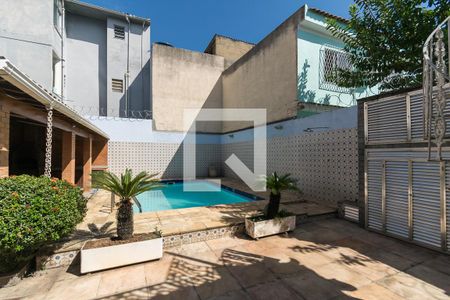 Casa à venda com 252m², 4 quartos e 5 vagas Casa à venda com 252m², 4 quartos e 5 vagasVaranda gourmet