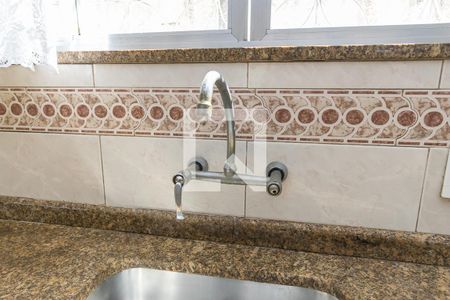 Casa à venda com 252m², 4 quartos e 5 vagas Casa à venda com 252m², 4 quartos e 5 vagasCozinha - Torneira