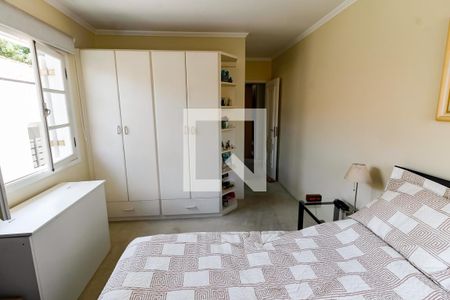 Casa à venda com 400m², 4 quartos e 4 vagas Casa à venda com 400m², 4 quartos e 4 vagasSuíte 1 - armários