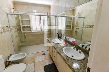 Casa à venda com 400m², 4 quartos e 4 vagas Casa à venda com 400m², 4 quartos e 4 vagasBanheiro da Suíte 3