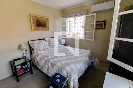 Casa à venda com 400m², 4 quartos e 4 vagas Casa à venda com 400m², 4 quartos e 4 vagasSuíte 1