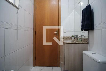 Casa à venda com 233m², 3 quartos e 2 vagas Casa à venda com 233m², 3 quartos e 2 vagasBanheiro