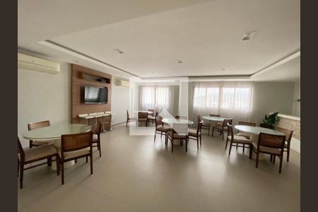 Apartamento à venda com 80m², 3 quartos e 1 vaga Apartamento à venda com 80m², 3 quartos e 1 vagaÁrea comum - Salão de festas