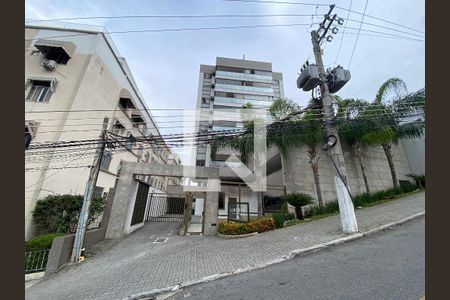 Apartamento à venda com 80m², 3 quartos e 1 vaga Apartamento à venda com 80m², 3 quartos e 1 vagaFachada