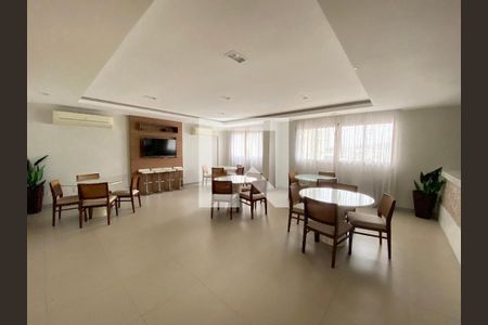 Apartamento à venda com 80m², 3 quartos e 1 vaga Apartamento à venda com 80m², 3 quartos e 1 vagaÁrea comum - Salão de festas