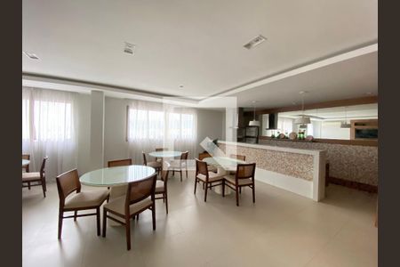 Apartamento à venda com 80m², 3 quartos e 1 vaga Apartamento à venda com 80m², 3 quartos e 1 vagaÁrea comum - Salão de festas